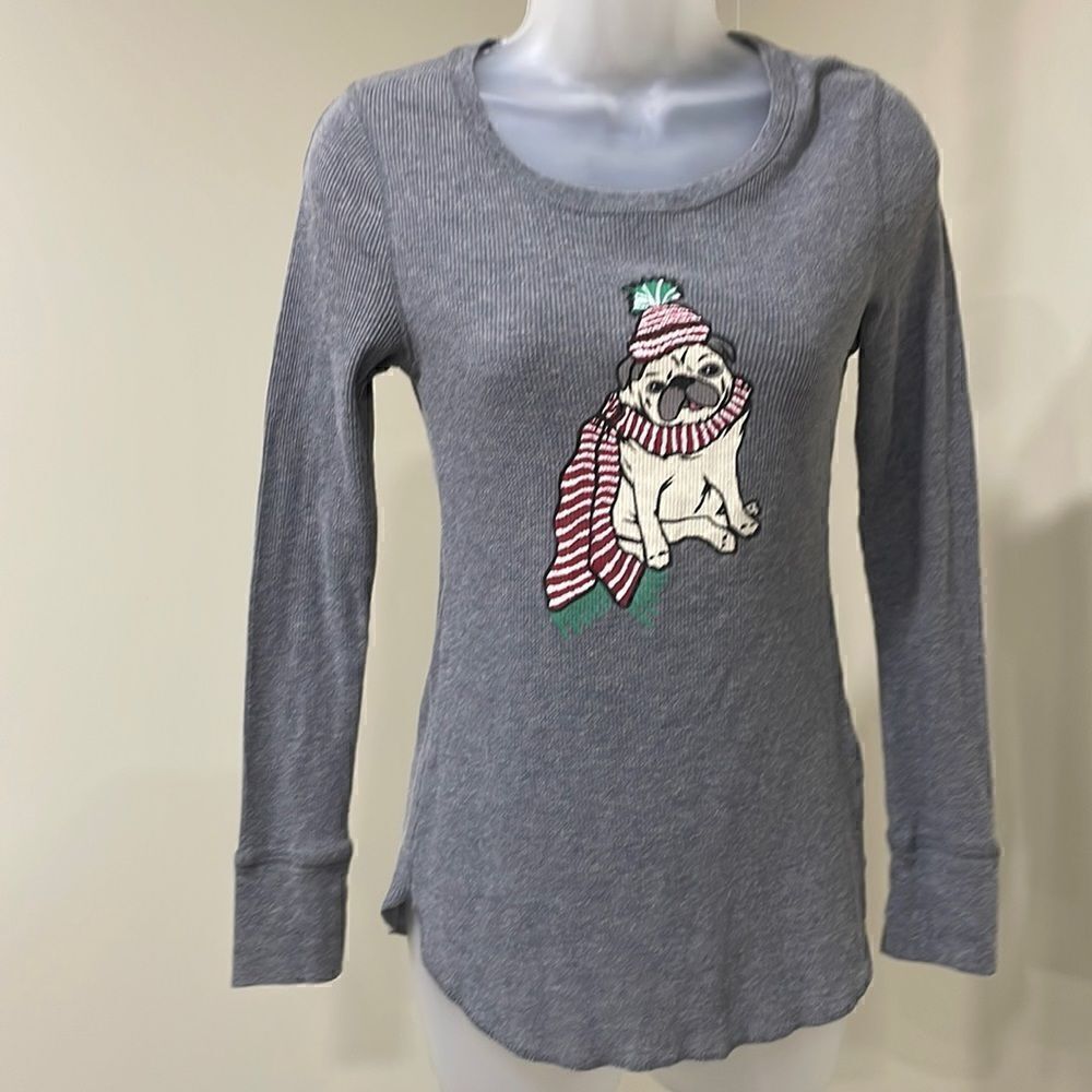 NWOT Old Navy Winter Pug Top. Size S small 4/6